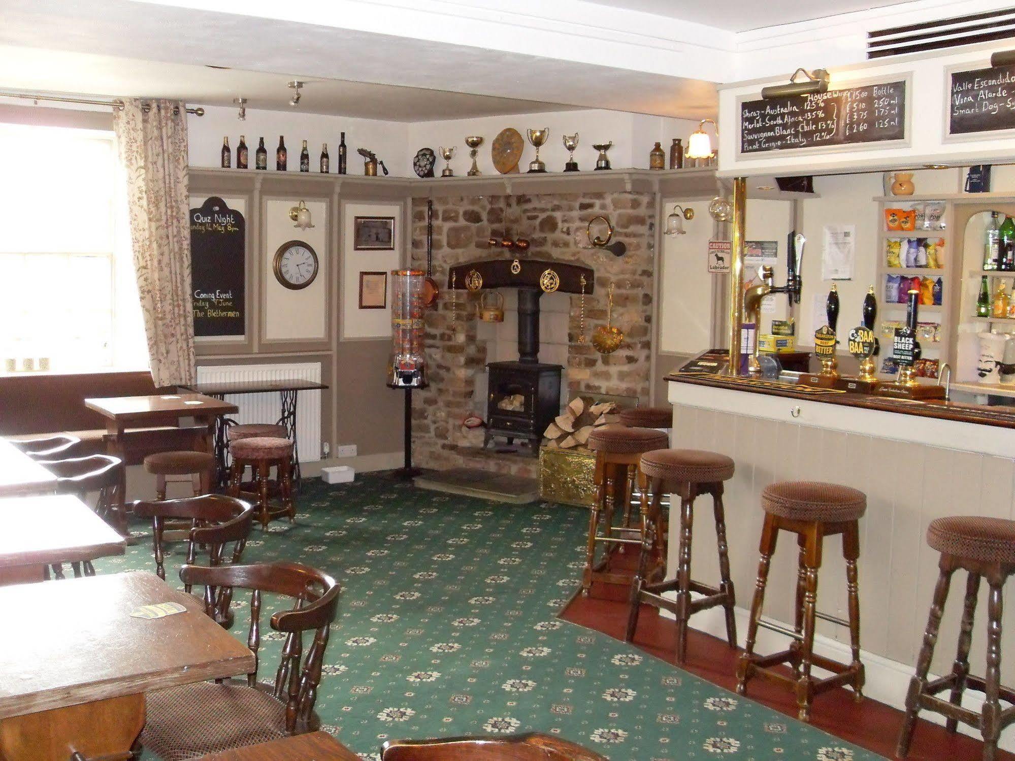 The Greyhound Inn Bedale Exterior photo